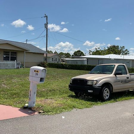 Happy Rest Stop House North Fort Myers Eksteriør billede